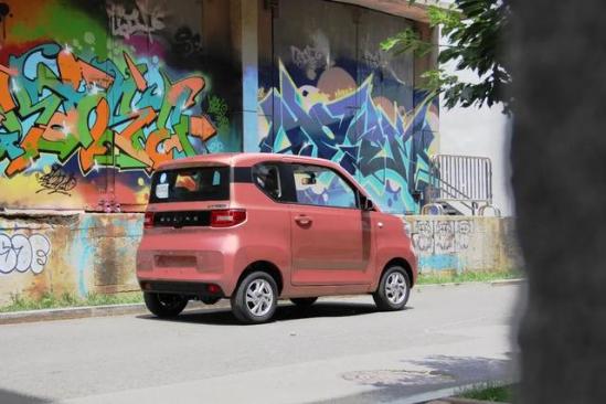 五菱又一款神車來了，“人民的代步車”宏光MINI 電動車