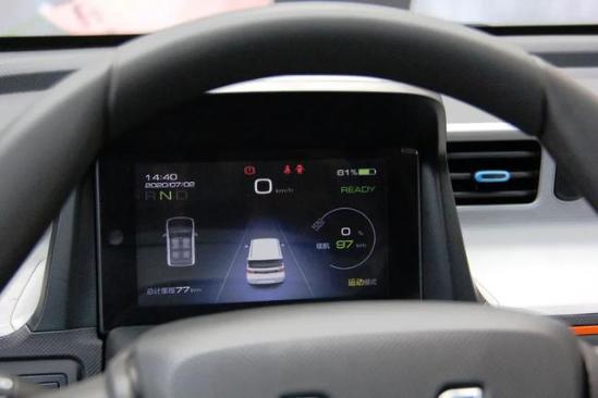 五菱又一款神車來了，“人民的代步車”宏光MINI 電動車